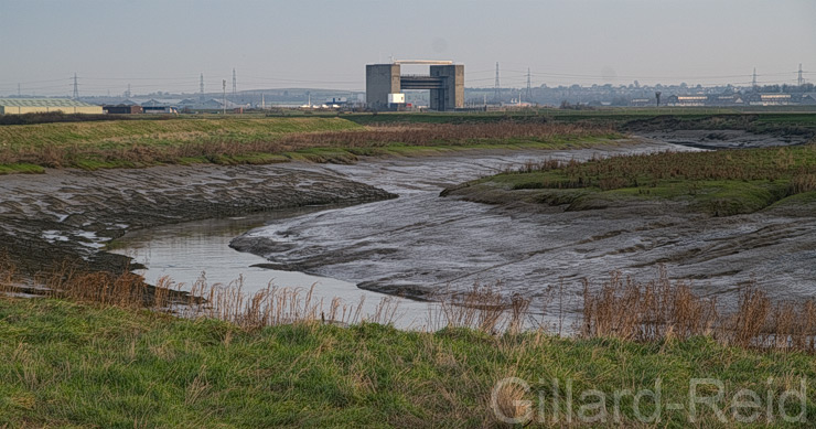 Thames path
            extension - photo