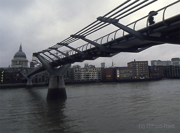 millenium bridge photo